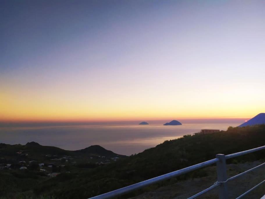 Casa Al Tramonto...sunset Lovers Retreat * Lipari (Isola Lipari)